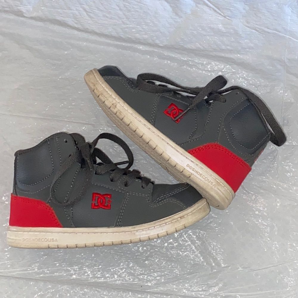 DC Kids Sneakers - Gray and Red Size 10 US